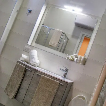 Casa Chiara Sole Апартаменты Парма